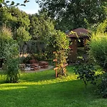 Otulisko - Piękny Ogród, Basen, Cisza, Zwiedzanie Atrakcji, Bliksko Bałtów Apartamento *