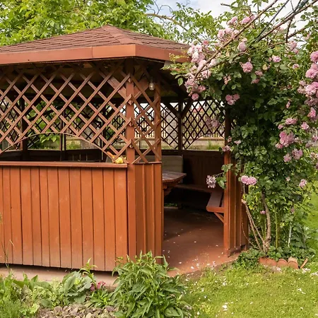 Apartment Otulisko - Piekny Ogrod, Basen, Cisza, Zwiedzanie Atrakcji, Blisko Baltow *