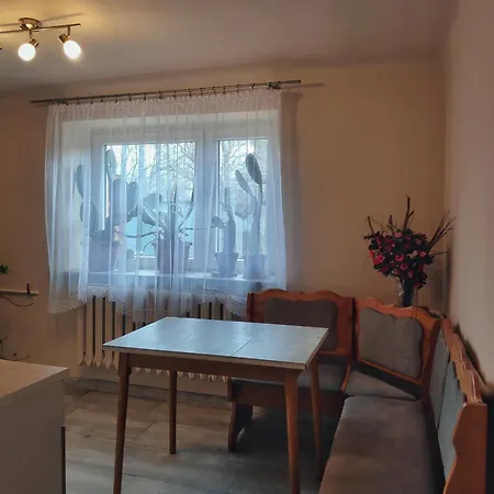Apartment Otulisko - Piekny Ogrod, Basen, Cisza, Zwiedzanie Atrakcji, Blisko Baltow