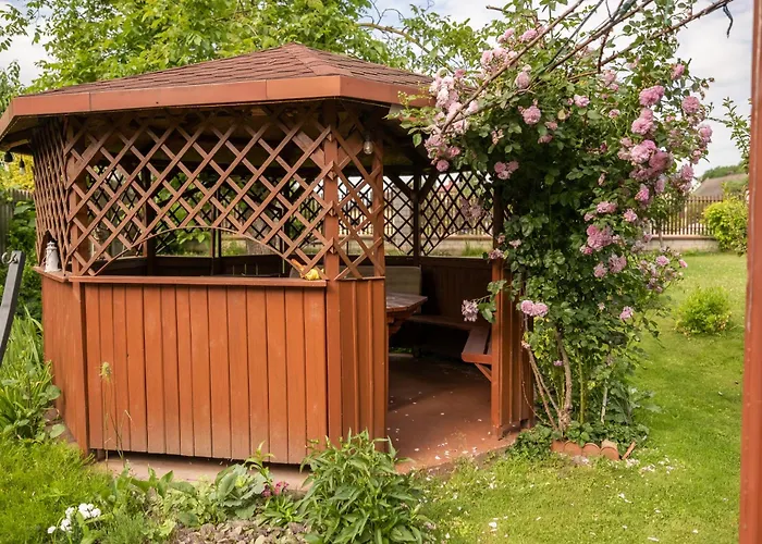 Apartment Otulisko - Piekny Ogrod, Basen, Cisza, Zwiedzanie Atrakcji, Blisko Baltow *